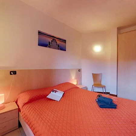 Apartment Camelia 42 Acquaseria